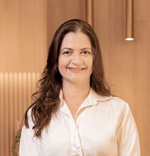 Dra. Lilian Carreira